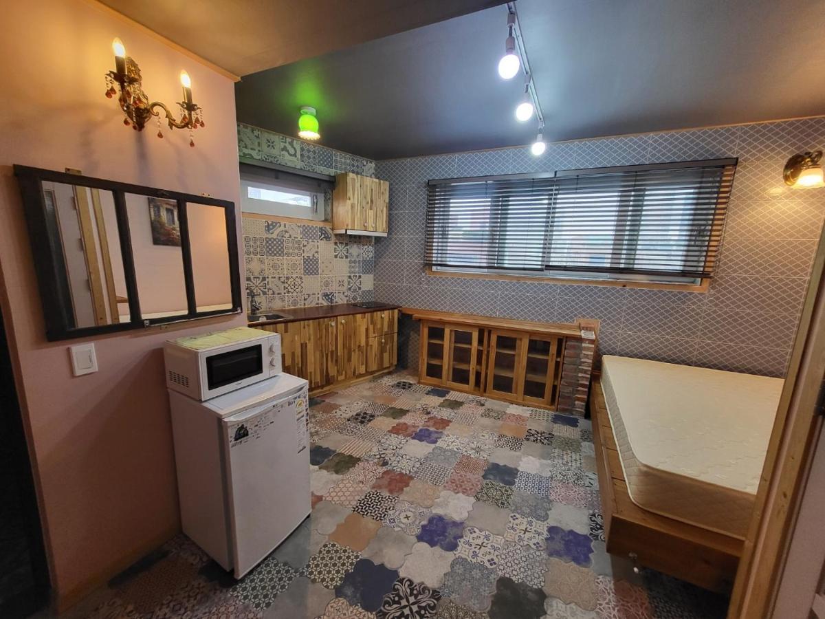 Deluna House Mokpo Extérieur photo